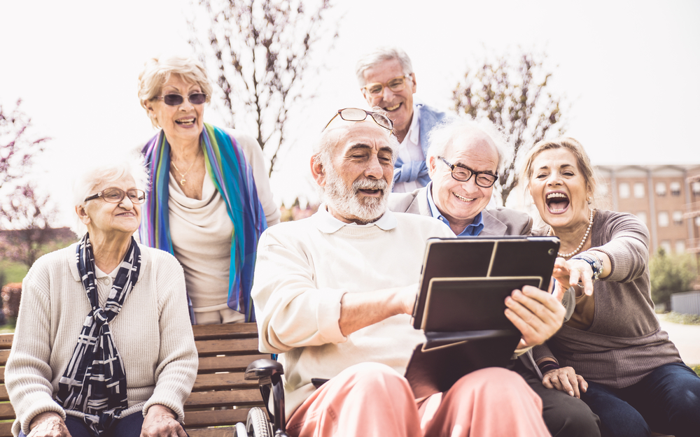Health Benefits Of Socializing For Seniors Retirement Concepts